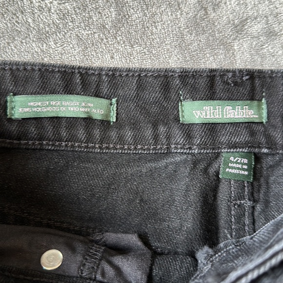 NWT Black Damaged Highest Rise Baggy Jeans - Picture 5 of 6